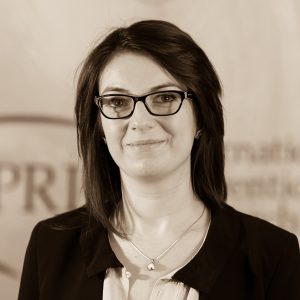 Dr. Alina Macacu